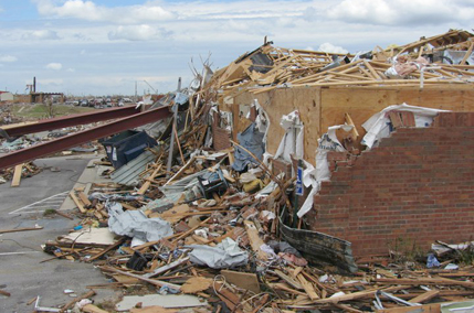 Destruction after a tornado in Joplin, Mo. / Destruction after a tornado in Joplin, Mo.